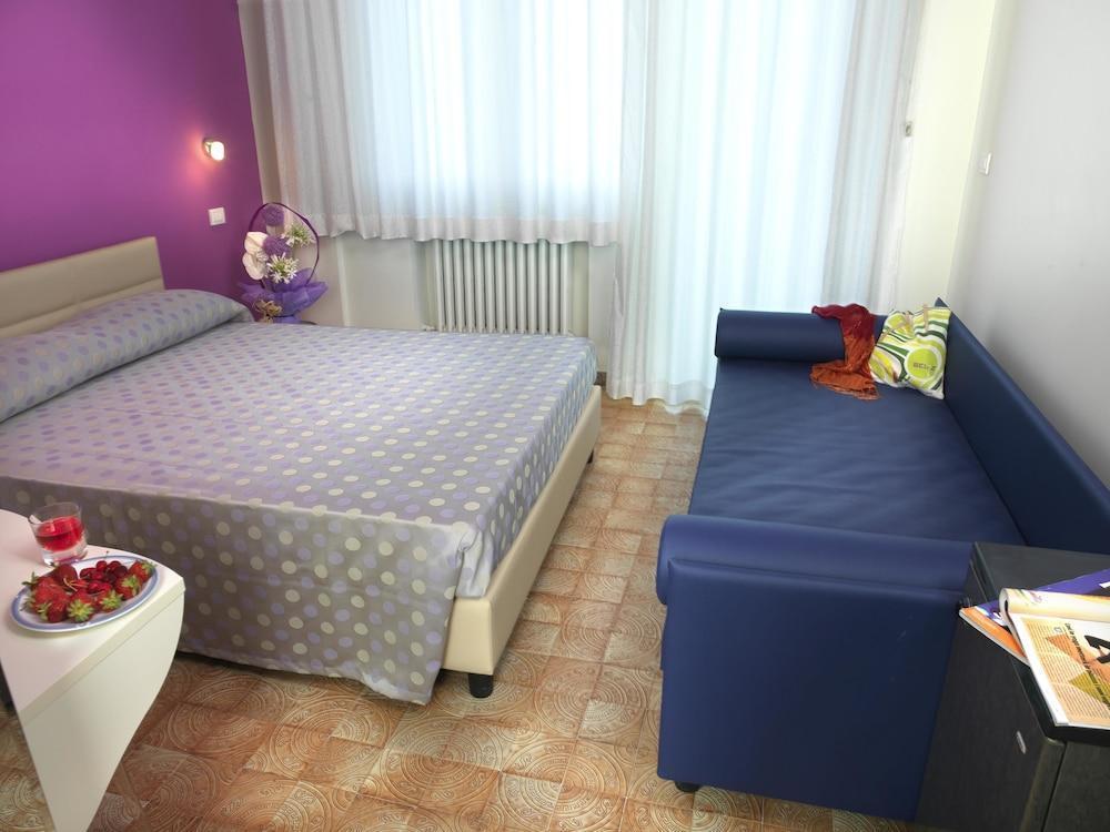 Hotel Elizabeth Bellaria – Igea Marina Kültér fotó